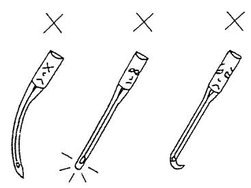 JANOME MY LOCK 204D - Pose du capuchon du porte-bobine et du filet - 3
