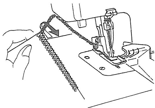 JANOME MY LOCK 204D - Enfilage de l'aiguille gauche - 4