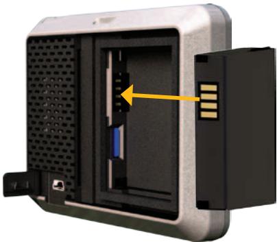 MIO MOTO ZUMO 210 - Mise en place de la batterie du zumo - 1