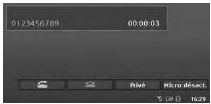 CLARION MAX973HD - Émission d'un appel à l'aide du pavé numérique - 1