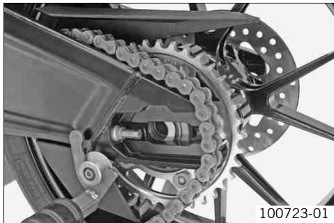 KTM 1190 RC8 R FR - Démonter la roue arrière - 2