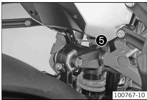 KTM 1190 RC8 R FR - Régler une position d'assise plus BASSE : - 2