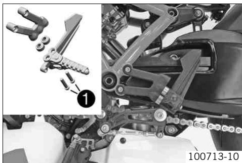 KTM 1190 RC8 R JP - Régler la position du repose-pied - 2