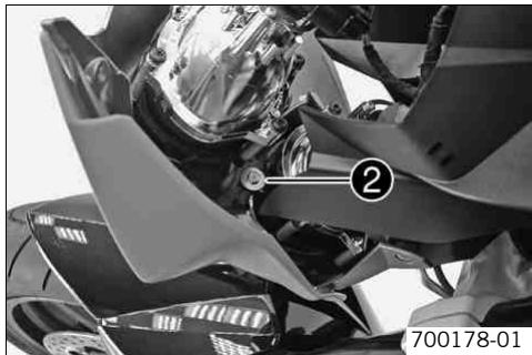 KTM 690 DUKE JP - Régler la portée du feu de route - 2