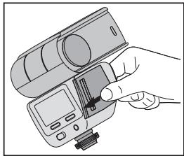 KODAK P20 ZOOM FLASH - INSTALLATION DES PILES - 1