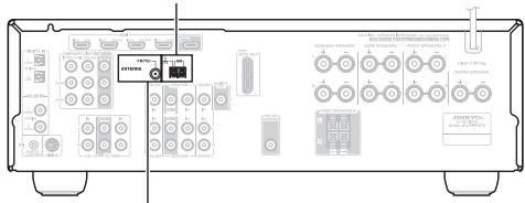 ONKYO HT-R570 - Conectar la antenna - 1