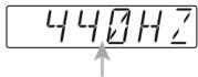 ZOOM 708II - Pour changer la hauteur de reference de l'accordeur, utilisez TYPE [ ] / [ ] - 1