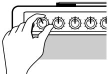 ZOOM UF-01 - Mettez l'ampli sous tension et augmentez son volume. - 1