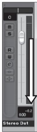 ZOOM R8AI - Baissez le fader master. - 1