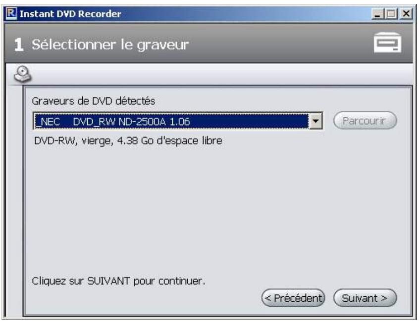 PINNACLE STUDIO MEDIASUITE - Sélectionner le graveur et insérer le DVD - 1