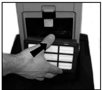 NILFISK GU 355 - CHANGING THE HEPA-FILTER - 3