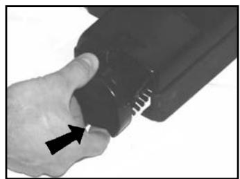 NILFISK SPECTRUM 15S - REEMPLACEMENT OU NETTOYAGE DE LA BROSSE - 4