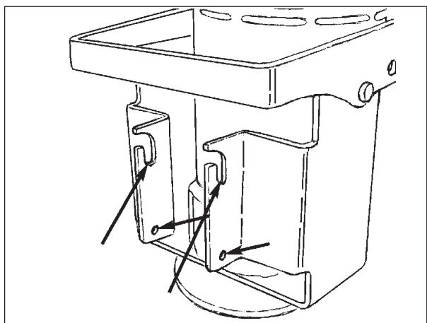 NILFISK SCRUBTEC 743 - Installieren der rotierenden Bürste oder des Führungstellers (falls vorhanden) - 3