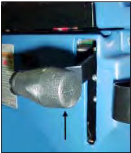 NILFISK SCRUBTEC 795 - BEDIENINGSELEMENTEN & EIGENSCHAPPEN VAN DE MACHINE - 5