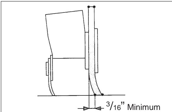 NILFISK SCRUBTEC R 586 - Justieren des Wischgummis - 3