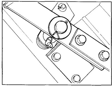 ISEKI TONDEUSE AUTOPORTEE SG15 - GRAISSAGE - 3