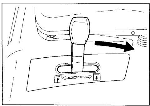 ISEKI TONDEUSE AUTOPORTEE SG15 - MONTAGE DU DISPOSITIF DE COUPE SOUS LE TRACTEUR - 1