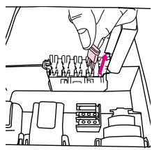 DAELIM ROADWINR - REEMPLACEMENT DES FUSIBLES - 1
