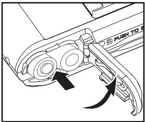 BENQ E30 - Installer les piles - 1