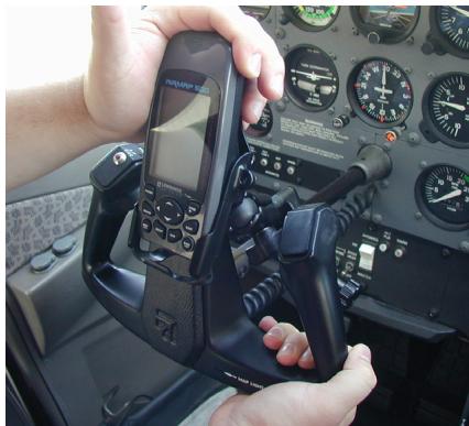 LOWRANCE AIRMAP 600C - Système de montage sur support - 2