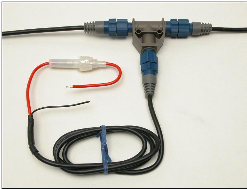 LOWRANCE NMEA 2000 - Configuration de branchement NMEA 2000 typique à faire soi-même, en utilisant un câble données/alimentation à 3 branches fourni avec l'appareil à écran. - 1