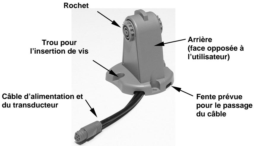 LOWRANCE X67C - Utiliser le Support de Montage à Dégagement Rapide - 1