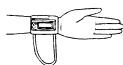 CLATRONIC BDM 2466 - Die Manschette um das Handgelenk wickeln - 2