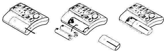 CLATRONIC BDM 2466 - Changing batteries - 1