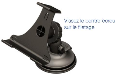 NAVMAN ICN 620 - Fixation au tableau de bord à l'aide de la ventouse ou du pavé adhésiF - 3