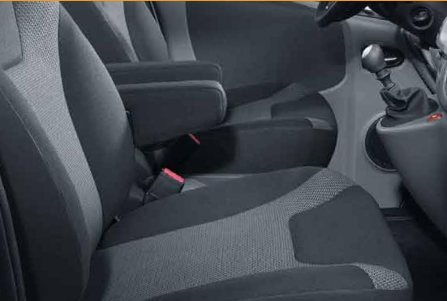 OPEL VIVARO LIFE - Capitonnages et jantes. - 1