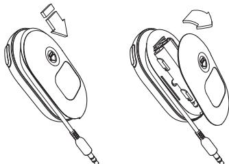BELKIN TUNECAST 3 #F8M010EA - Changing the Batteries - 1