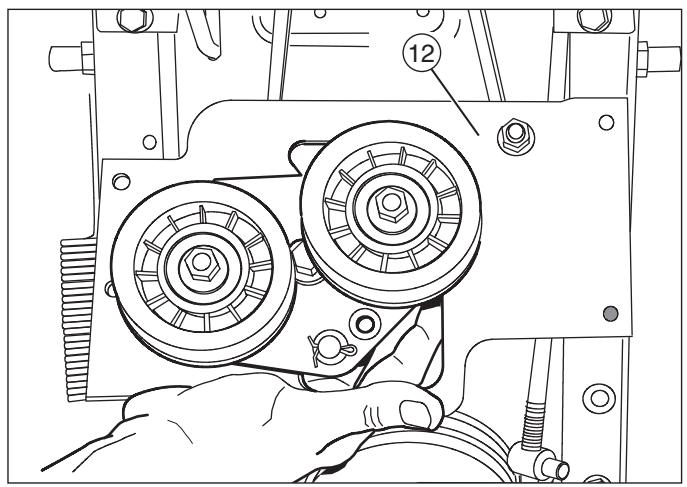 MURRAY 465618X51 - Entfernen des Motor-Treibriemens - 4