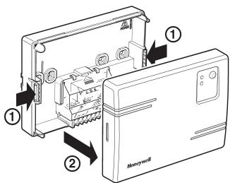 HONEYWELL CM900 RF - Installation du boîtier récepteur HC60NG - 2