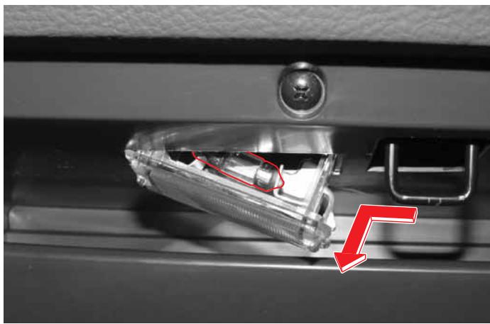 SSANGYONG ACTYON - LAMPE DE LA BOITE A GANTS - 1