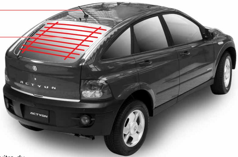 SSANGYONG ACTYON - DEGIVREUR ARRIERE ET ANTENNE - 1