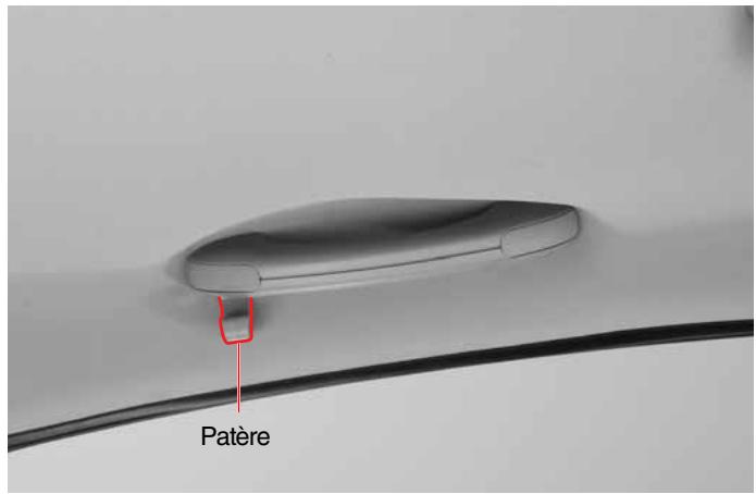 SSANGYONG ACTYON - POIGNEE D'ASSISTANCE ET PATERE - 1