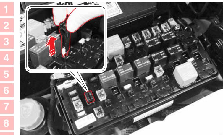 SSANGYONG ACTYON - COMMENT VERIFIER ET REMPLACER UN FUSIBLE - 1