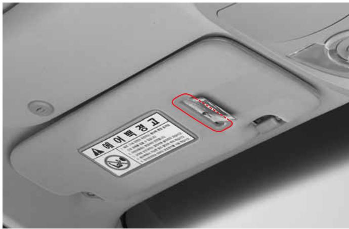 SSANGYONG ACTYON SPORTS - SUPPORT DE CARTE - 1