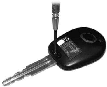 SSANGYONG ACTYON SPORTS - Remplacement de la pile (clé avec REKES) - 1