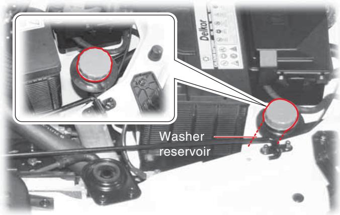 SSANGYONG ACTYON SPORTS - APPOINT DE LIQUIDE DE LAVE-GLACE - 1