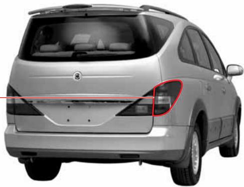 SSANGYONG RODIUS-STAVIC - FEUX ARRIERE COMBINES - 1