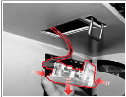 SSANGYONG RODIUS-STAVIC - Lampe de la boîte à gants - 1