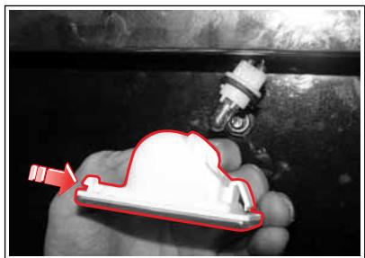 SSANGYONG RODIUS-STAVIC - FEU ANTIBROULLARD ARRIERE*, FEU DE RECUL, LAMPE DE PLAQUE MINERALOGIQUE - 2