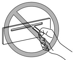 MAZDA 5 - Manipulation du lecteur de disques compacts/changeur de disques compacts dans le tableau de bord - 2