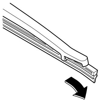 MAZDA 5 - ATTENTION - 1