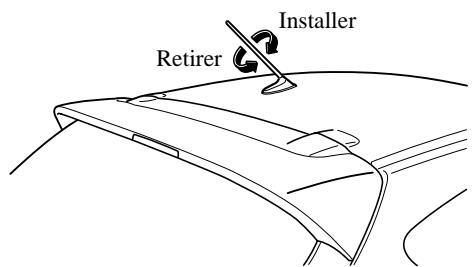 MAZDA 3 - Type détachable - 2