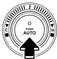 MAZDA 3 - Touches de commande Touche AUTO - 1