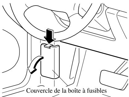 MAZDA 626 2001 - Remplacement d'un fusible - 1