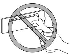 MAZDA 626 2001 - Manipulation du lecteur de disques compacts/changeur de disques compacts dans le tableau de bord - 1