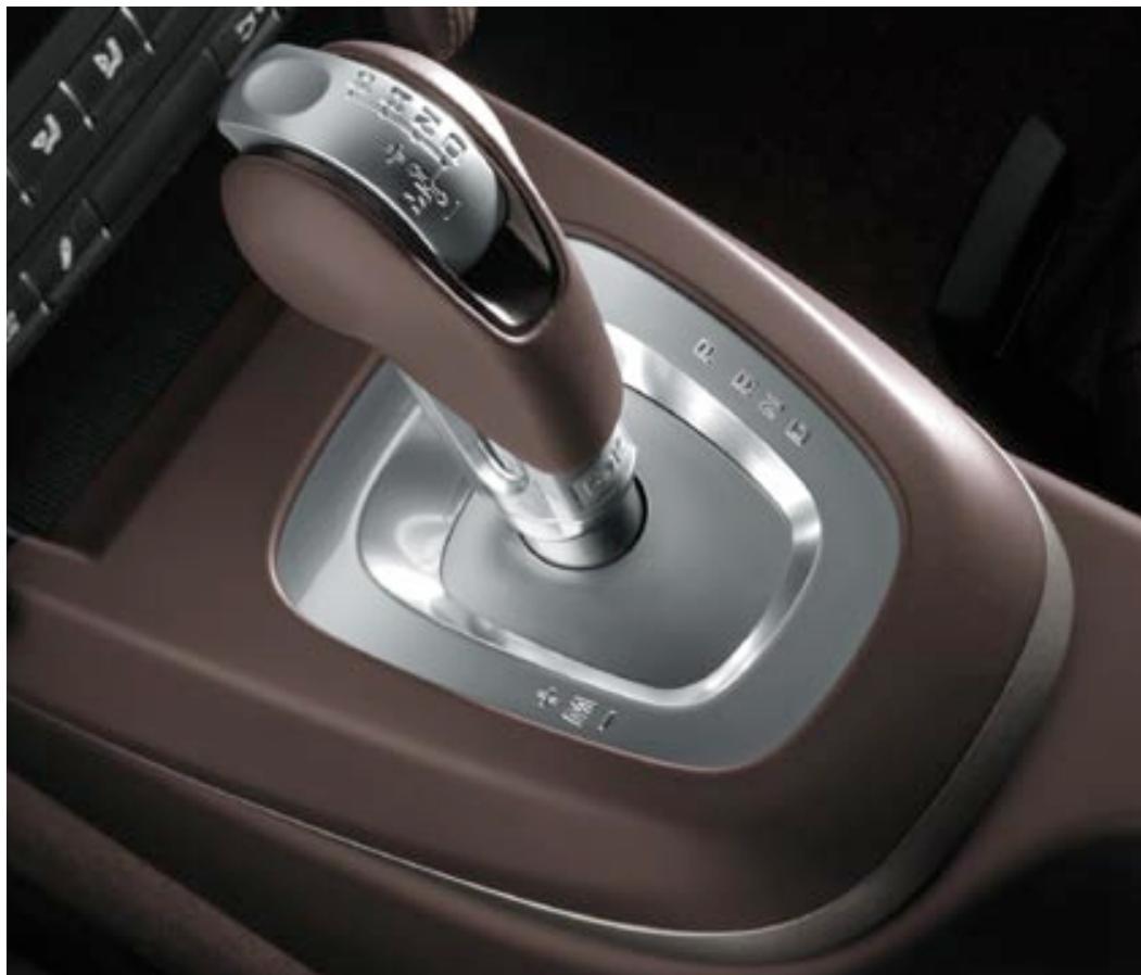 PORSCHE 911 TARGA 4 - Le volant sport PDK à 3 branches. - 1